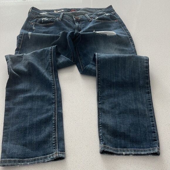 Women’s Sold Design Lab Distressed Jeans - Picture 3 of 8